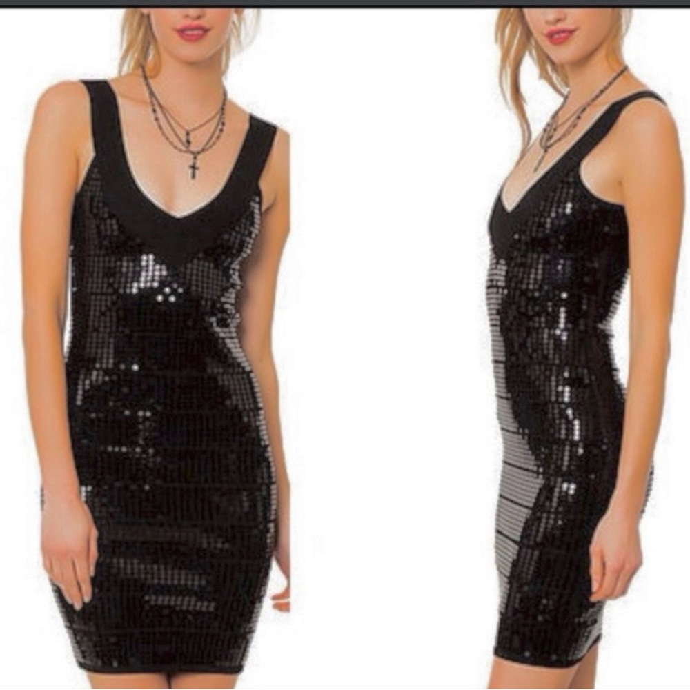 BB Dakota Mazie Striped Black Sequin Mini Bandage Dress Small S Bodycon
